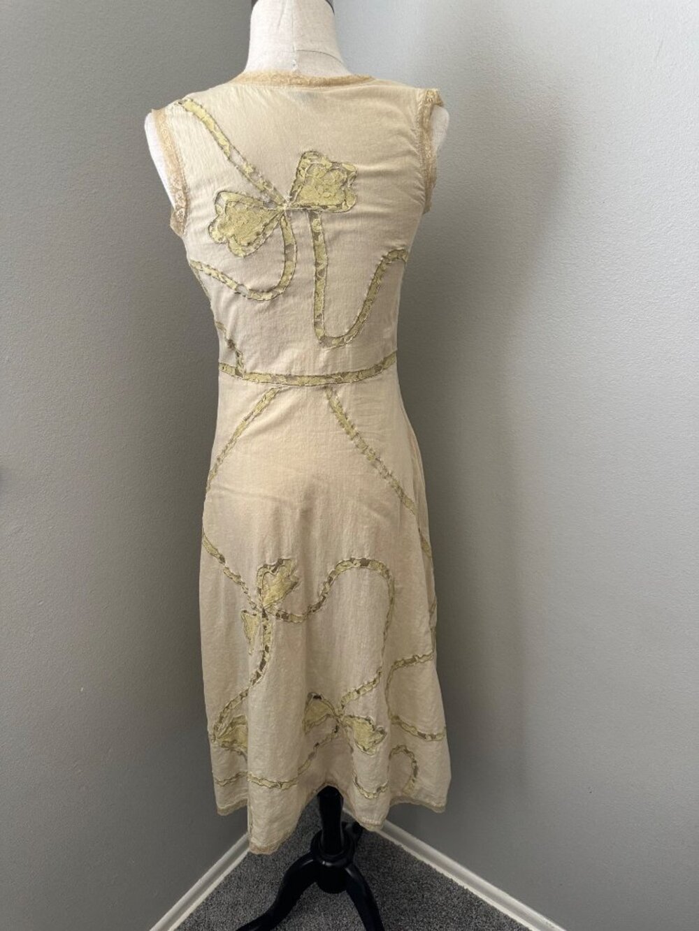 Chan Luu V Neck Midi Dress Sleeveless Intricate Lace Lightweight Sheer Beige S - Picture 2 of 8